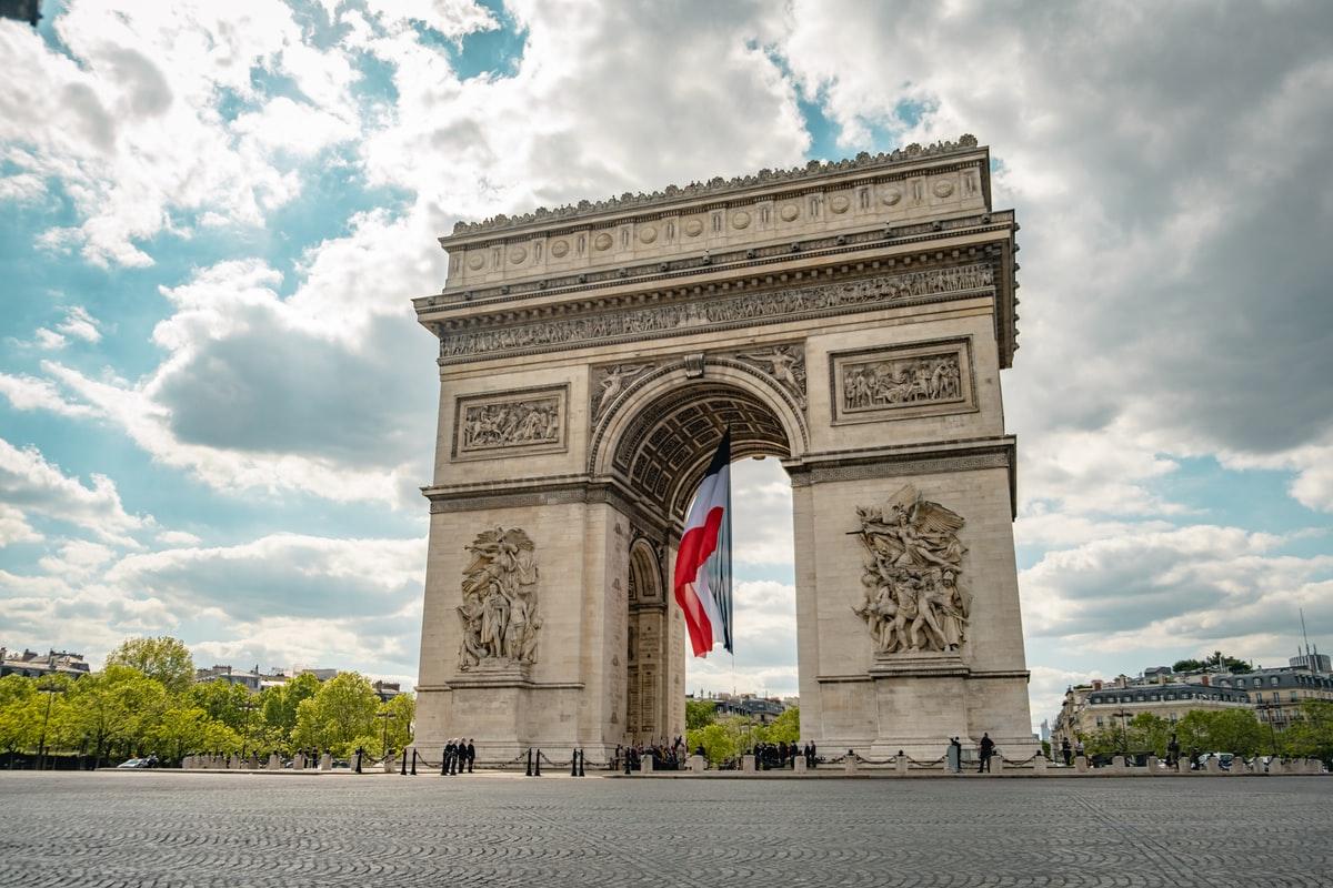Visit to the Arc de Triomphe in Paris: opening hours, prices and tips